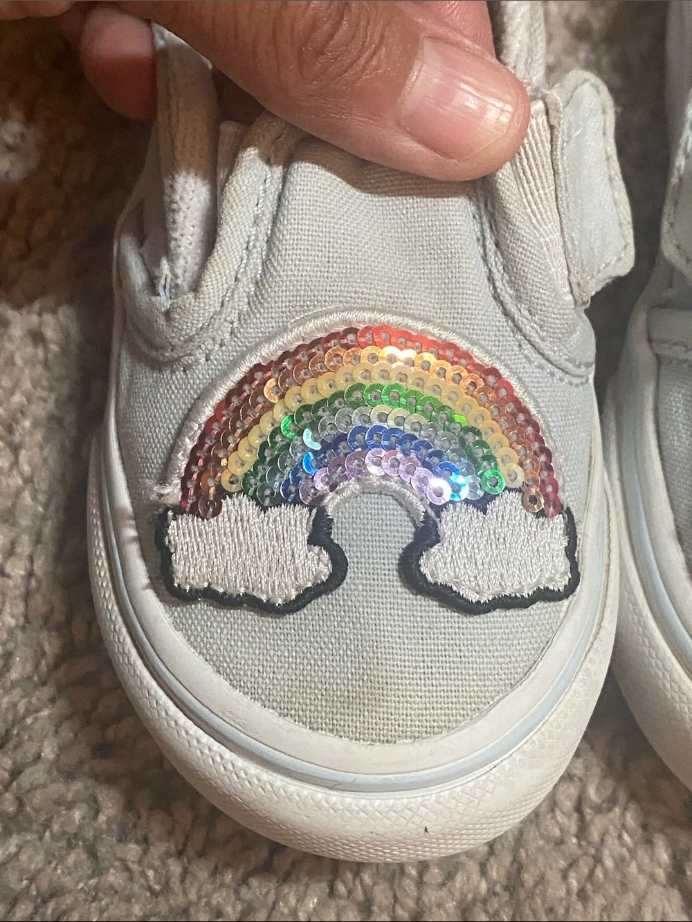 Vans Oldskool Kids White Slip-On Sneakers with Sequined Rainbow size 6 US